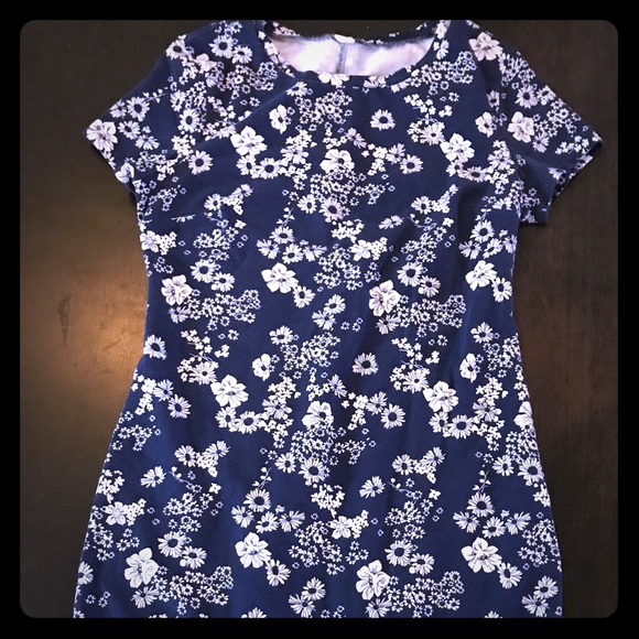 Old navy structured t shirt dress - Picture 1 of 2